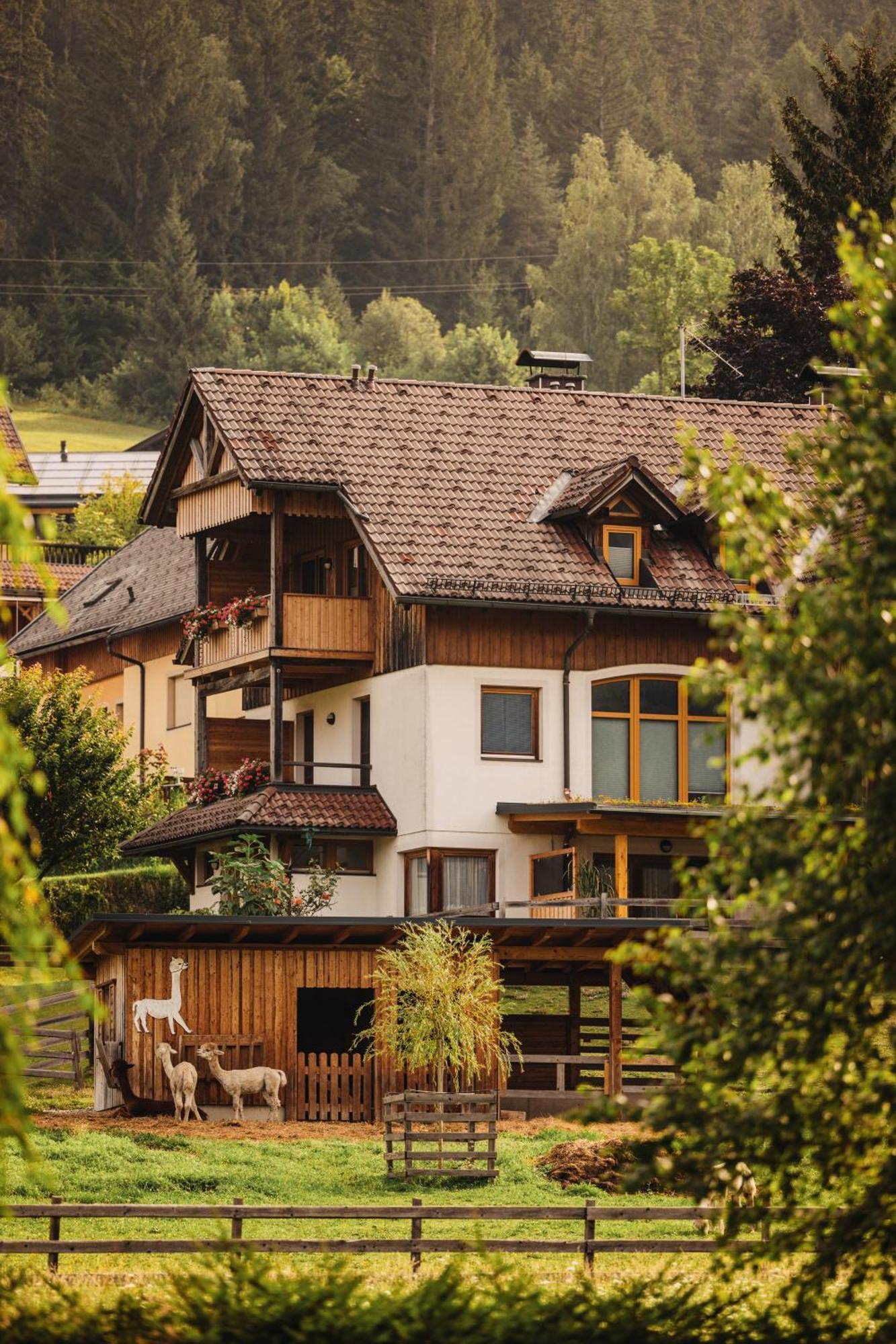 Hotel Winkler-Tuschnig Вайсензее Экстерьер фото